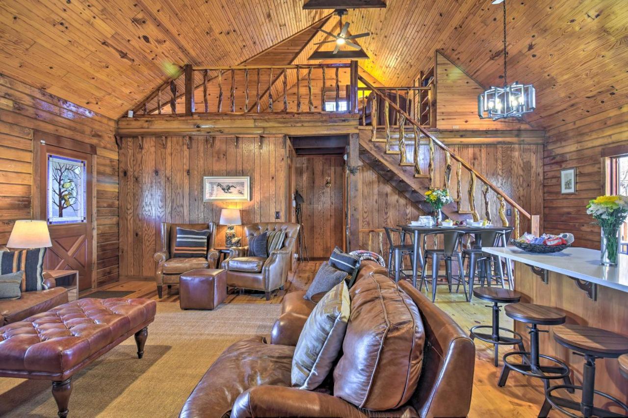 Luxury Pearcy Cabin With 5 Private Acres And Hot Tub! Luaran gambar