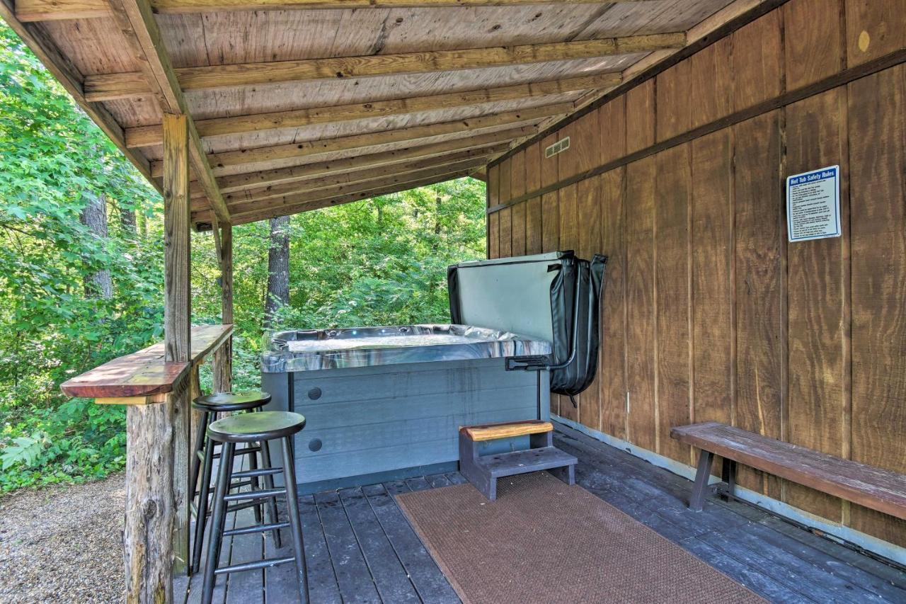 Luxury Pearcy Cabin With 5 Private Acres And Hot Tub! Luaran gambar